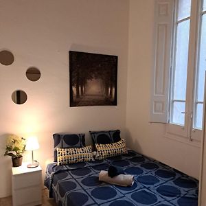 Studio met een King Size Bed